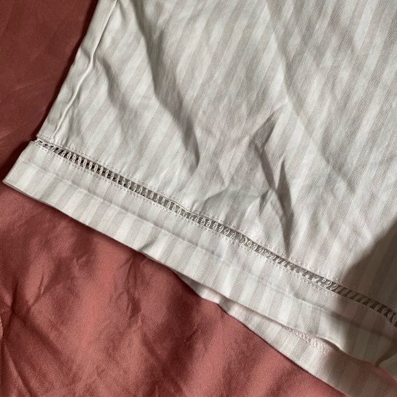 Calvin Klein Shorts with detailed bottom, size 10 - Picture 2 of 7